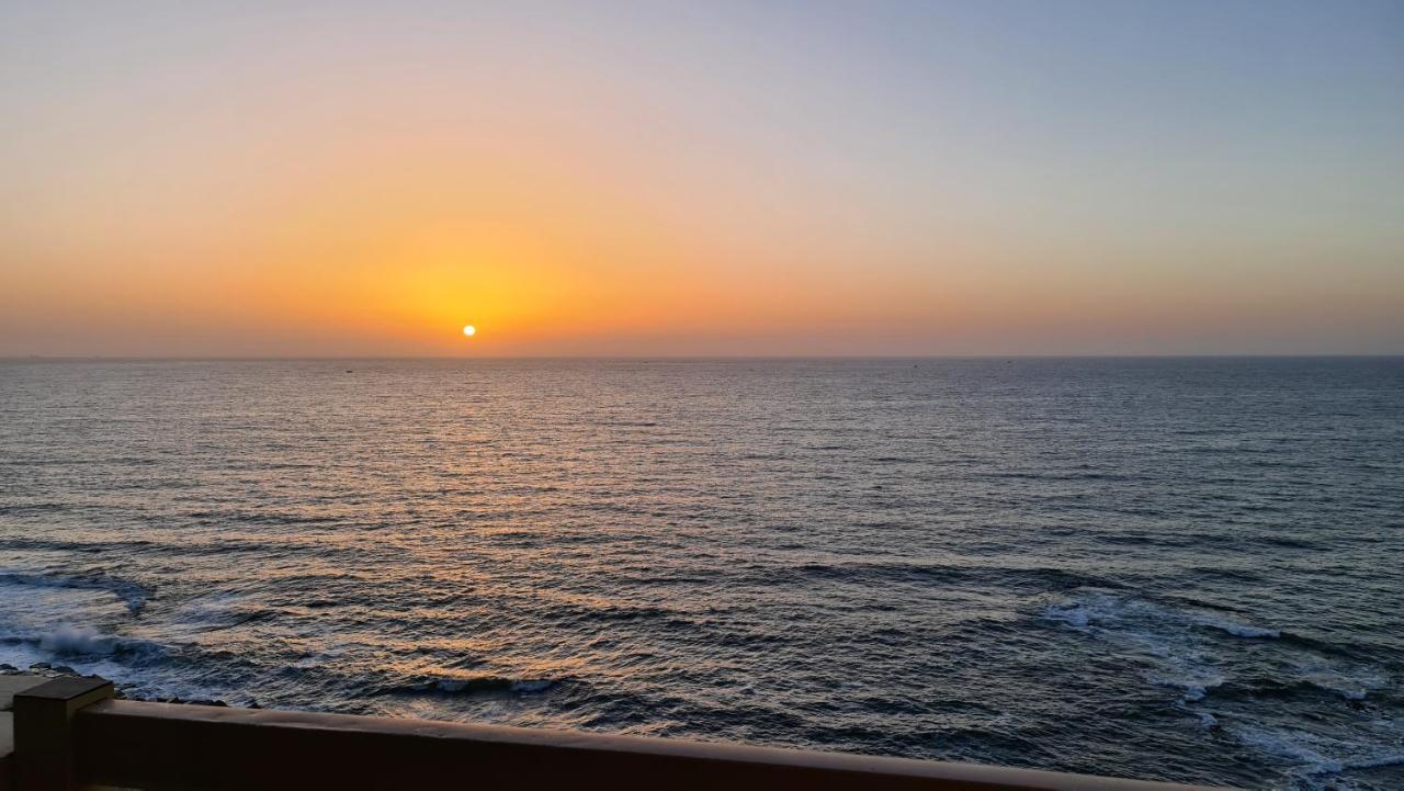 شقة Midpoint Sea View - Families Only الإسكندرية المظهر الخارجي الصورة