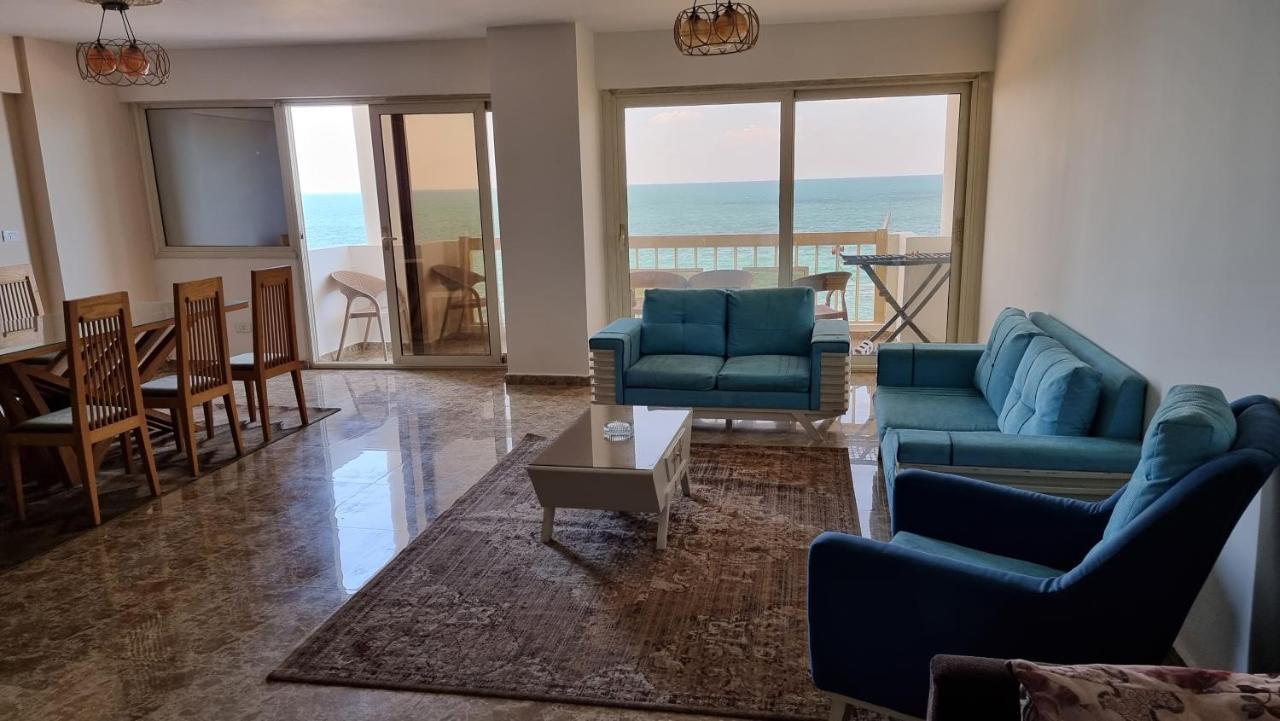 شقة Midpoint Sea View - Families Only الإسكندرية الغرفة الصورة