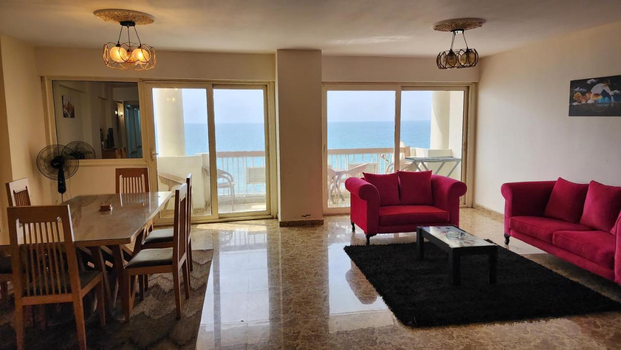 شقة Midpoint Sea View - Families Only الإسكندرية المظهر الخارجي الصورة