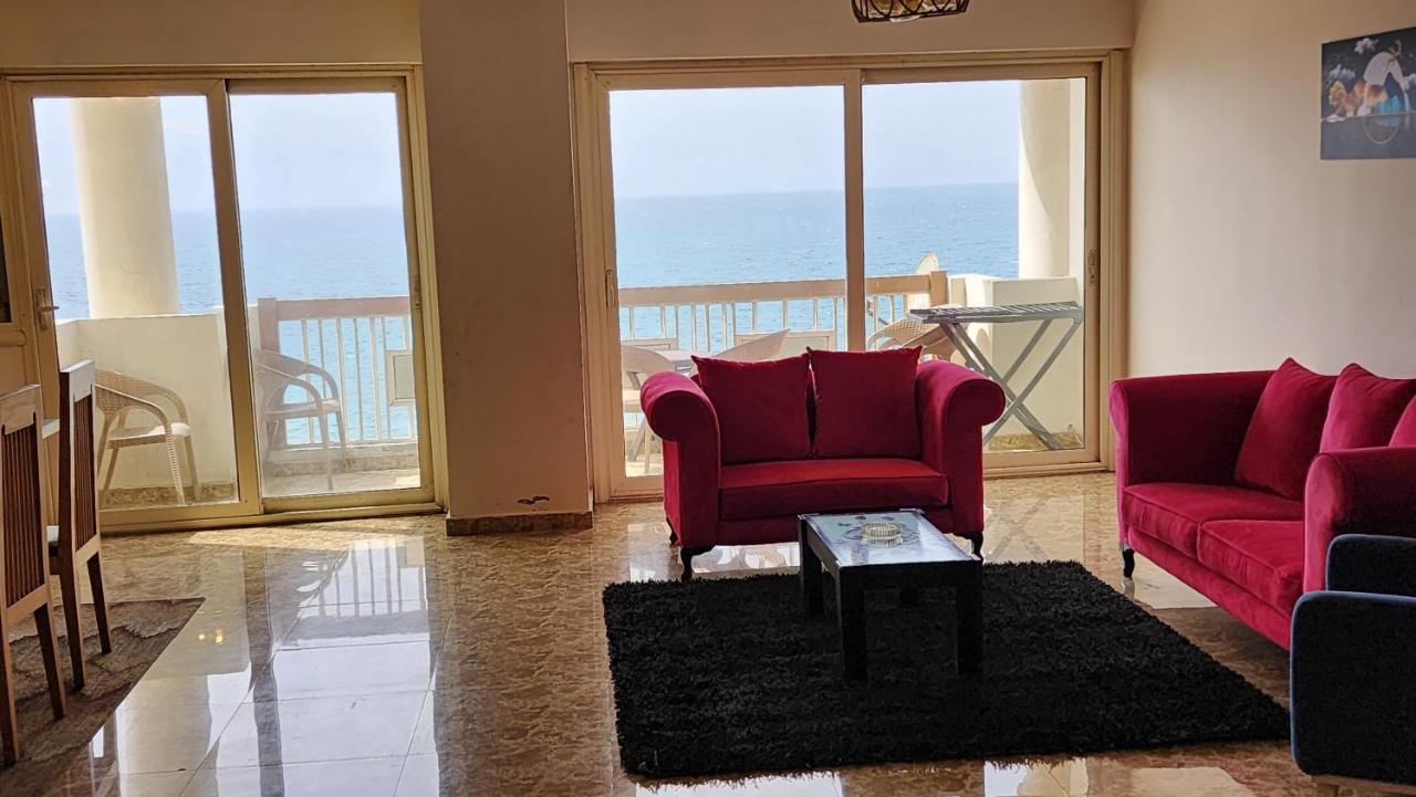 شقة Midpoint Sea View - Families Only الإسكندرية المظهر الخارجي الصورة