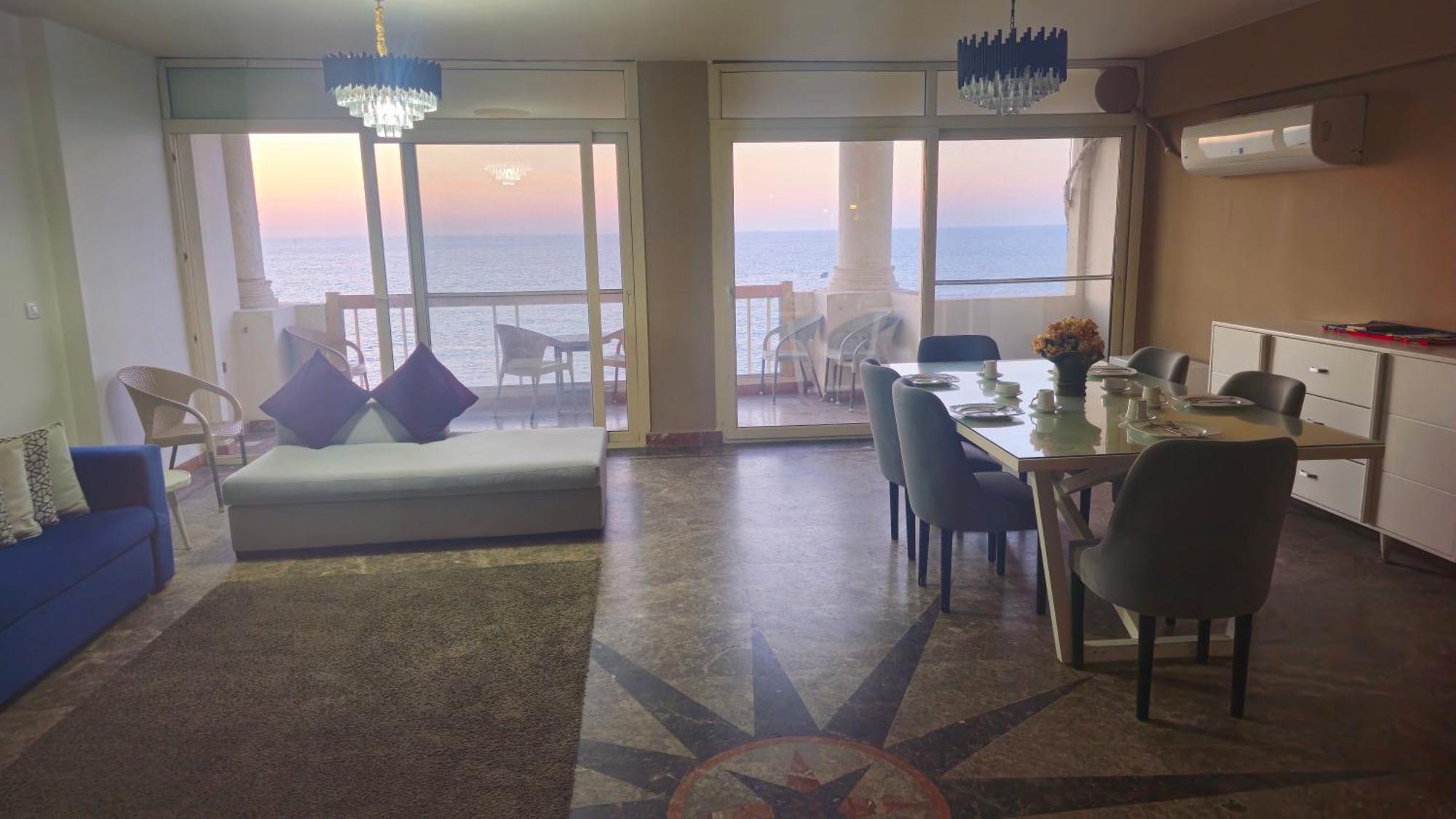 شقة Midpoint Sea View - Families Only الإسكندرية المظهر الخارجي الصورة