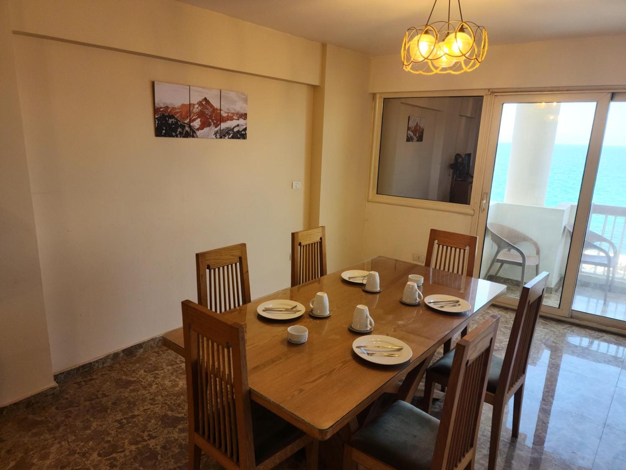 شقة Midpoint Sea View - Families Only الإسكندرية الغرفة الصورة