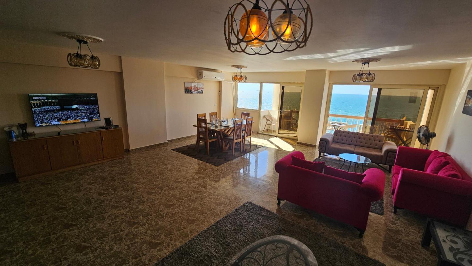 شقة Midpoint Sea View - Families Only الإسكندرية المظهر الخارجي الصورة